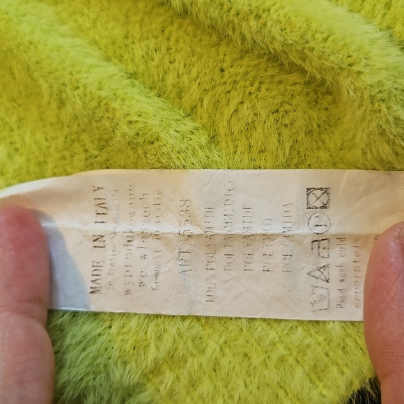 As New, Size 10-12 Luisa Ricci neon lime plush stretch half sleeve Teddy jumper - Picture 11 of 12